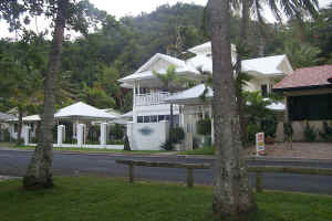 Cairns B&B