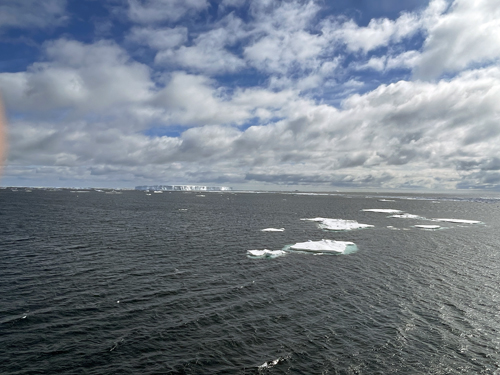 Amundsen Sea Icebergs