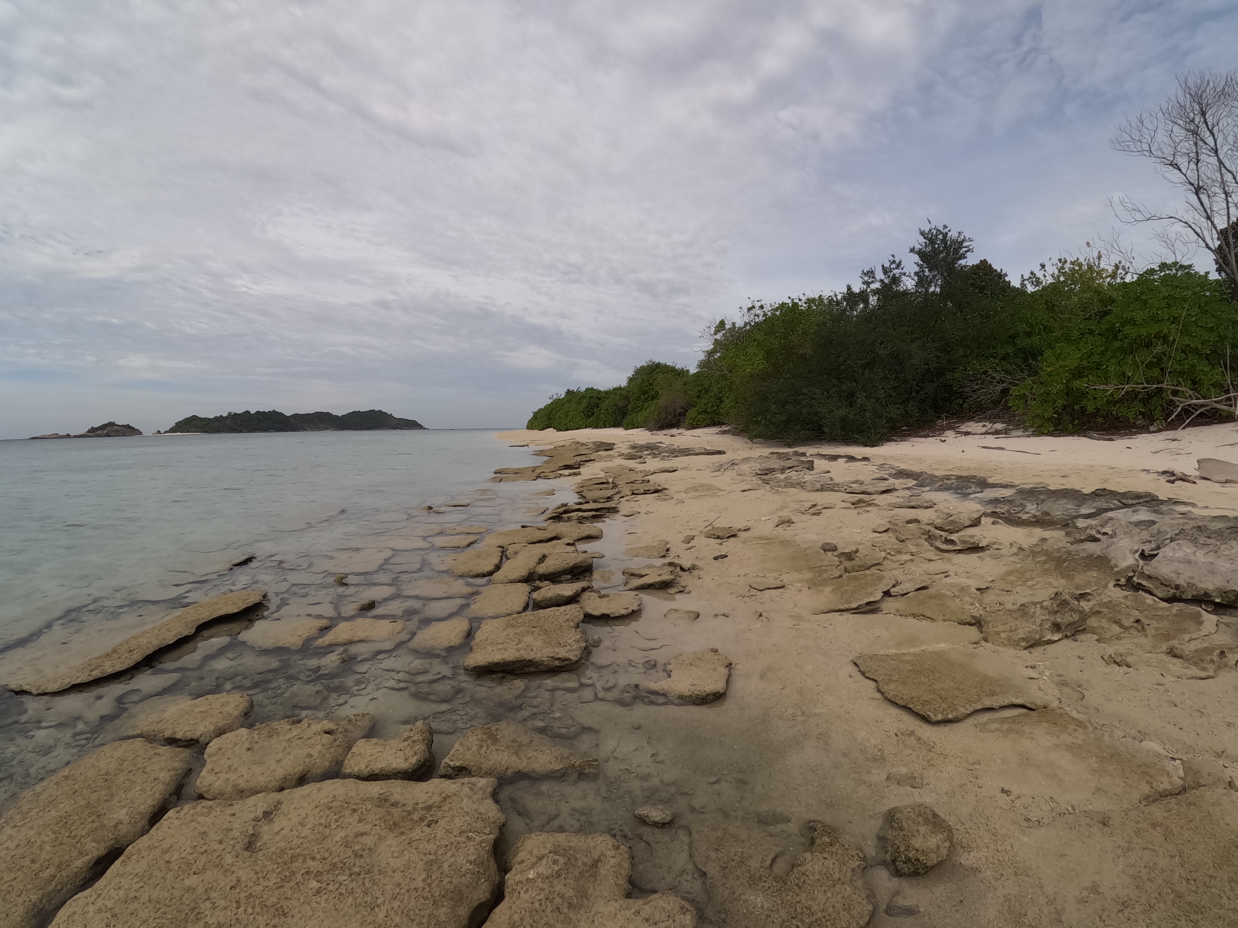 Pulau Lintang Beach