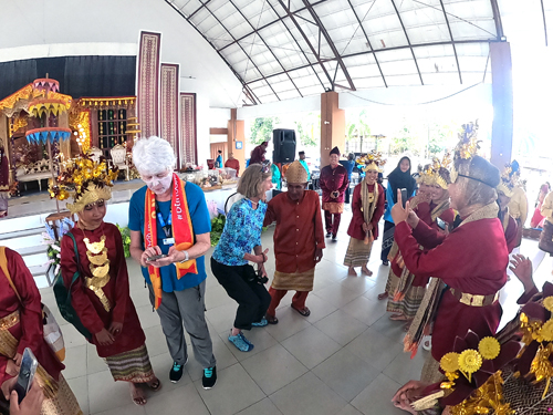 Pulau Belitung Care and Cast