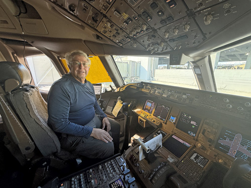 Jon in 777 Cockpit