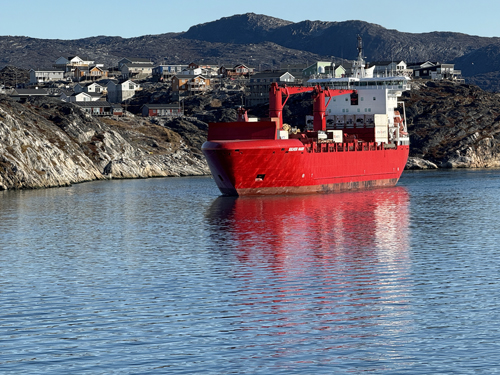 Illulissat ship